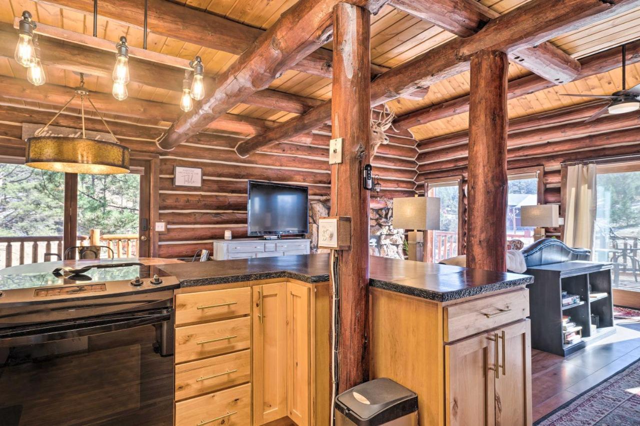 Classic Colorado Log Home With Mountain Views! Florissant Экстерьер фото
